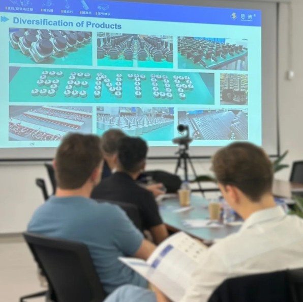 布局全球網(wǎng)絡(luò)，建立深度合作。(圖2)